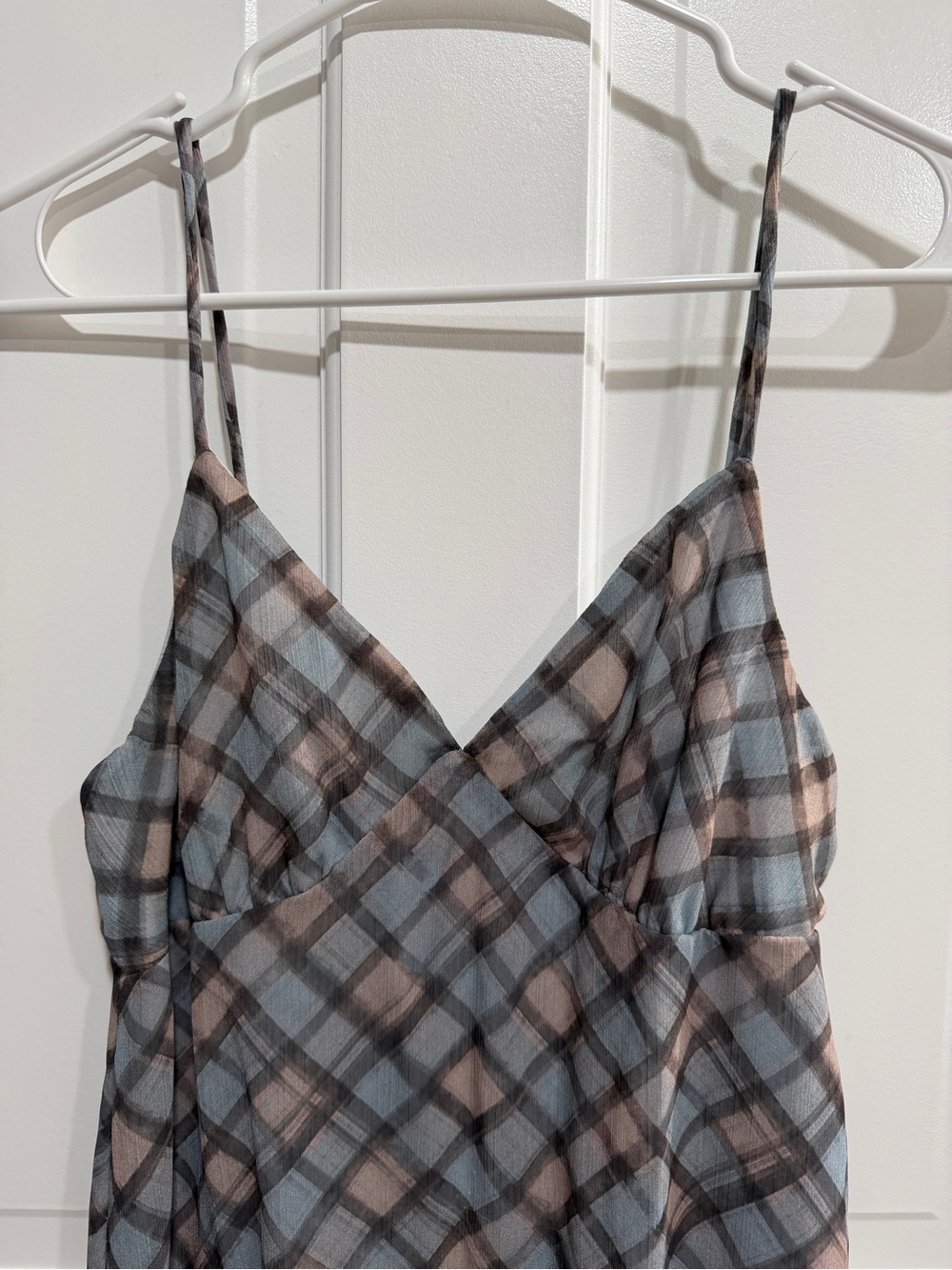 Plaid V-Neck Slip Dress with Spaghetti Straps - Picture 2 of 3